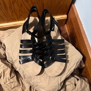 BareTraps Yuu Black Strappy Sandals